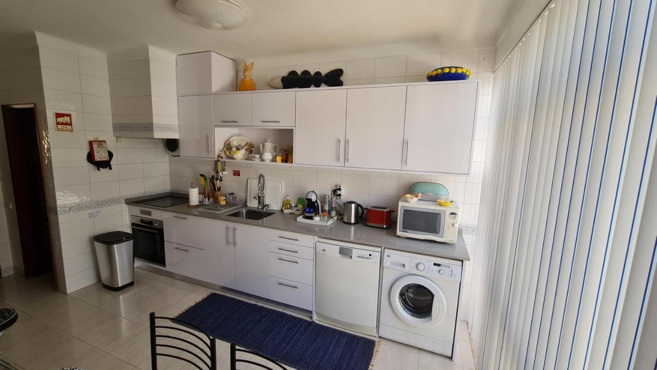 Apartmento Praia Da Dona Ana Lagos Eksteriør billede