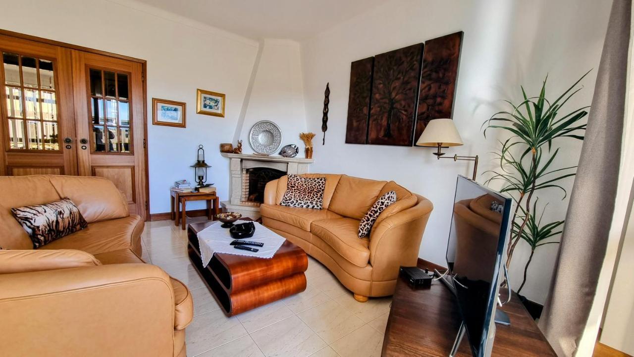 Apartmento Praia Da Dona Ana Lagos Eksteriør billede