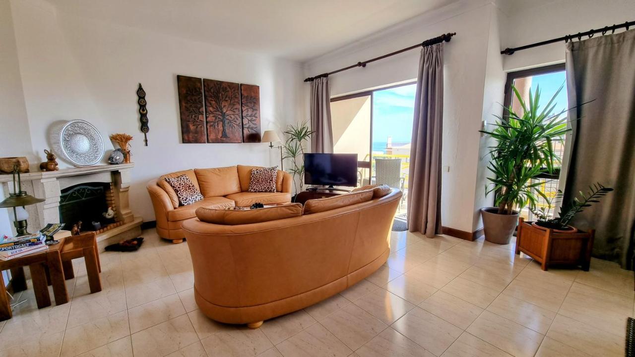 Apartmento Praia Da Dona Ana Lagos Eksteriør billede