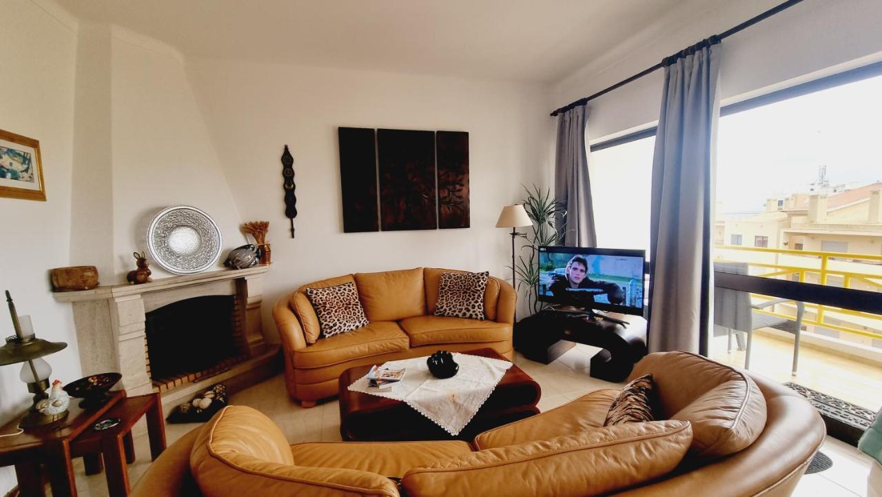 Apartmento Praia Da Dona Ana Lagos Eksteriør billede